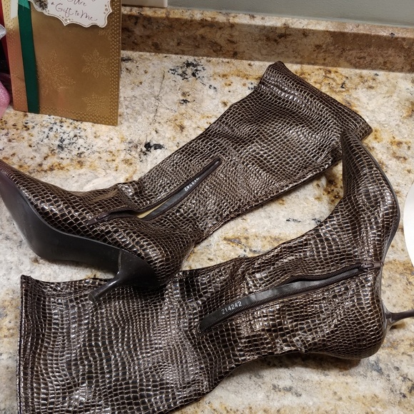 Snake Print Boots 8.5 - Picture 2 of 5
